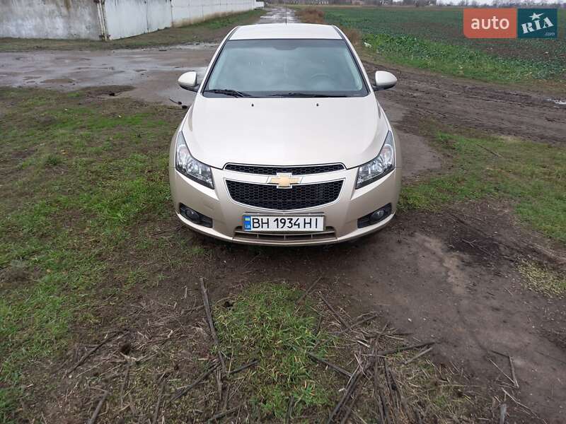 Седан Chevrolet Cruze 2011 в Кілії
