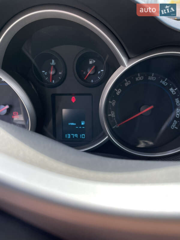 Седан Chevrolet Cruze 2012 в Болграді