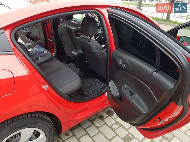 Седан Chevrolet Cruze 2016 в Ивано-Франковске