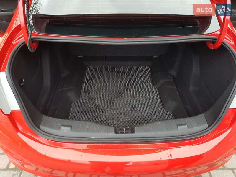 Седан Chevrolet Cruze 2016 в Ивано-Франковске