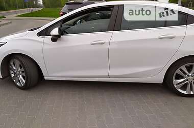 Седан Chevrolet Cruze 2018 в Львове