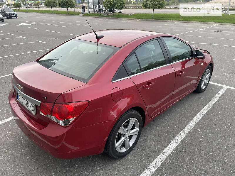 Седан Chevrolet Cruze 2013 в Києві