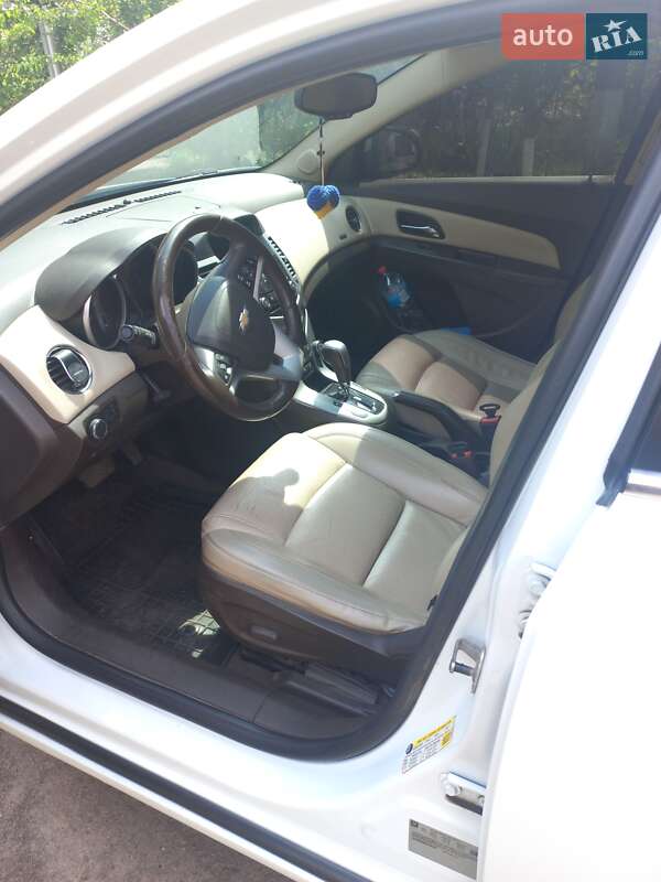 Седан Chevrolet Cruze 2014 в Лохвиці