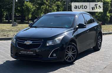 Седан Chevrolet Cruze 2014 в Николаеве