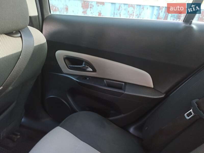 Седан Chevrolet Cruze 2011 в Одессе