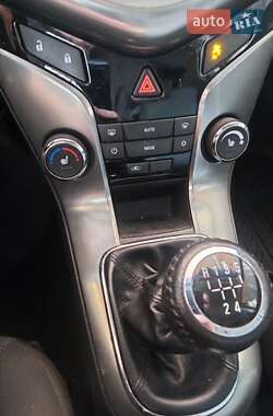 Седан Chevrolet Cruze 2014 в Киеве
