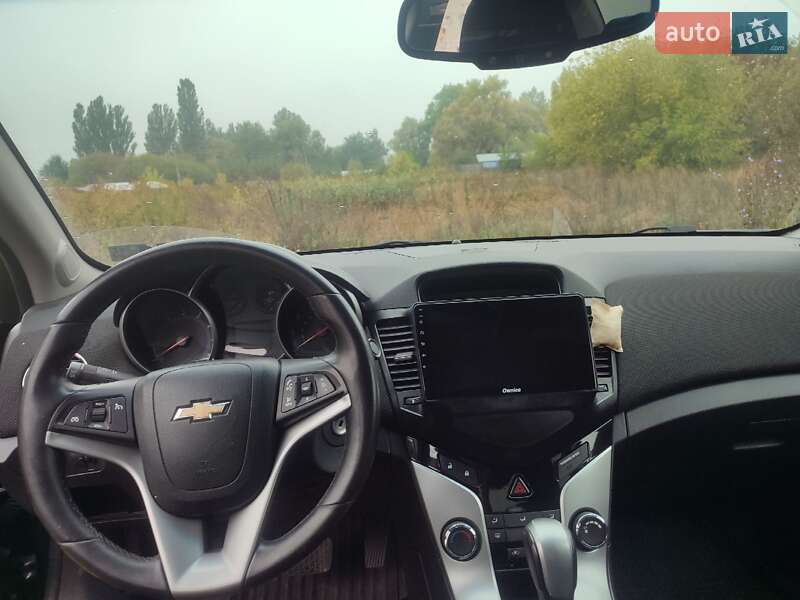 Седан Chevrolet Cruze 2011 в Малині