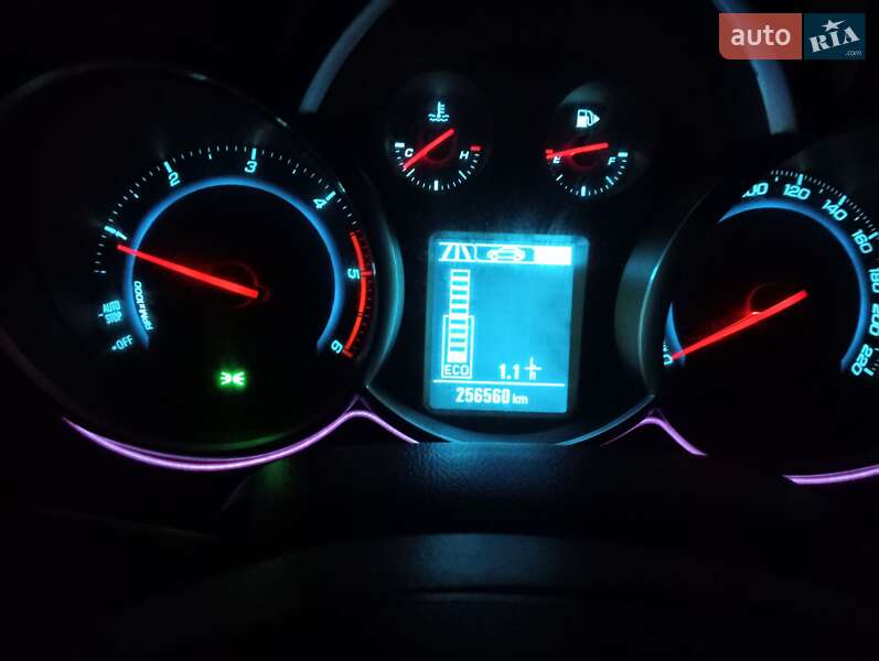 Универсал Chevrolet Cruze 2012 в Золочеве