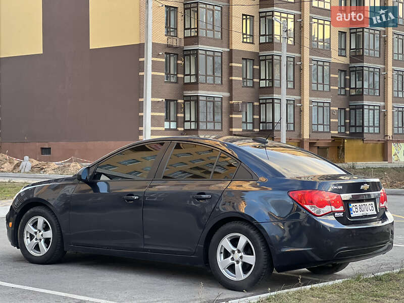 Седан Chevrolet Cruze 2015 в Чернигове
