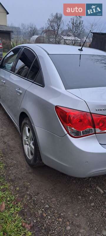 Седан Chevrolet Cruze 2009 в Тячеве
