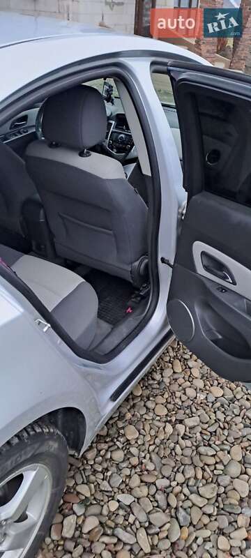 Седан Chevrolet Cruze 2009 в Тячеве