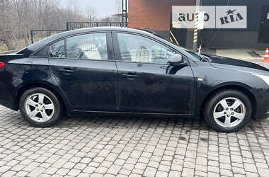 Седан Chevrolet Cruze 2010 в Кривом Роге