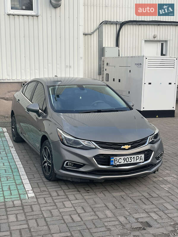 Седан Chevrolet Cruze 2018 в Львове