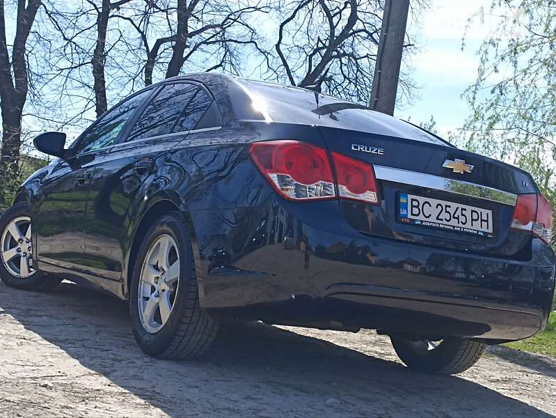 Седан Chevrolet Cruze 2013 в Дрогобыче