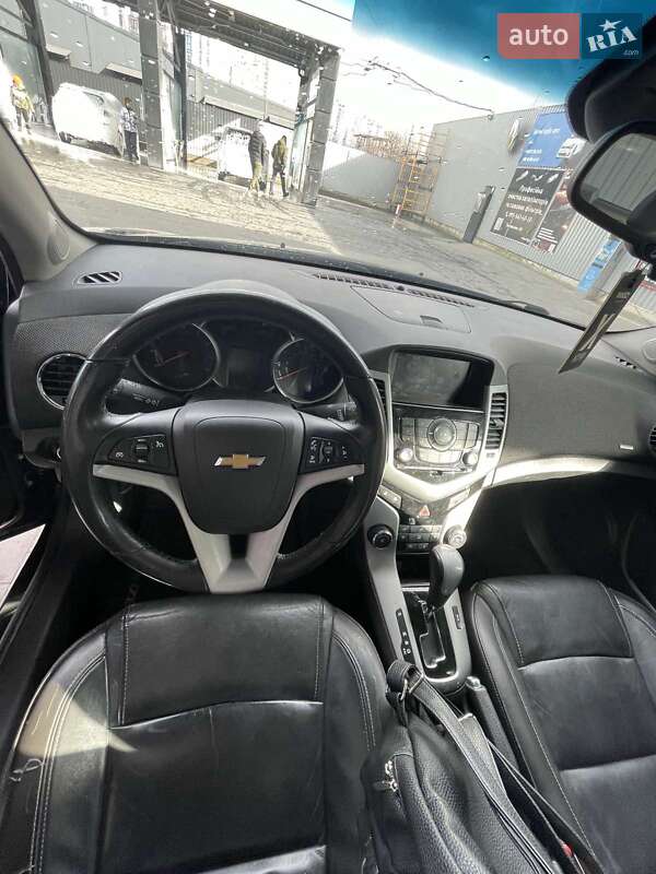 Седан Chevrolet Cruze 2014 в Киеве