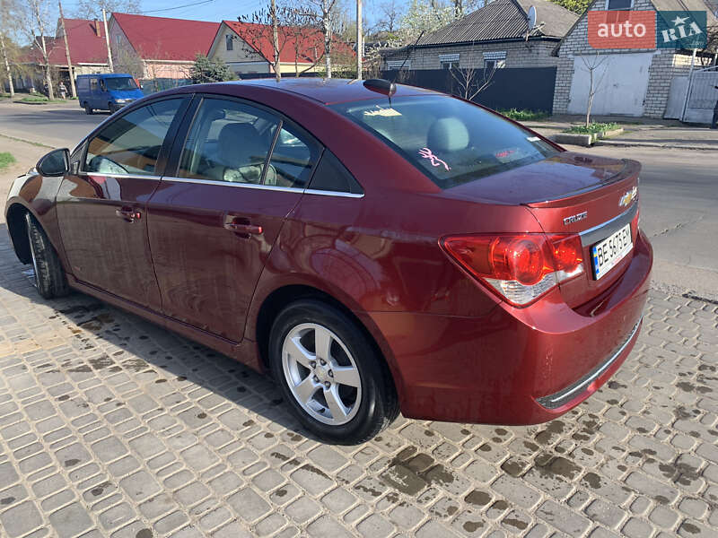 Седан Chevrolet Cruze 2015 в Бершаді