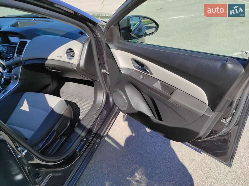 Седан Chevrolet Cruze 2014 в Запорожье