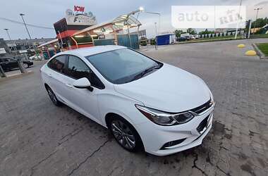 Седан Chevrolet Cruze 2017 в Львове