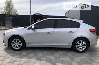 Хэтчбек Chevrolet Cruze 2012 в Полтаве