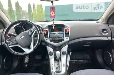 Седан Chevrolet Cruze 2012 в Львове