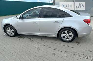 Седан Chevrolet Cruze 2012 в Львові