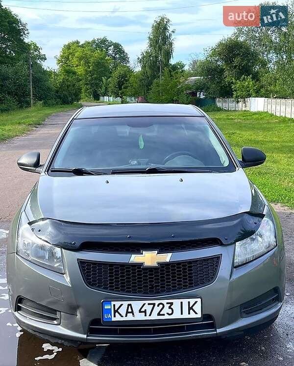 Седан Chevrolet Cruze 2009 в Чернигове
