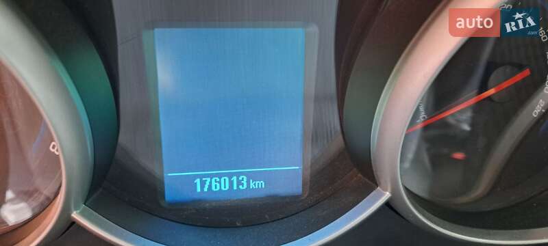 Седан Chevrolet Cruze 2014 в Кривом Роге