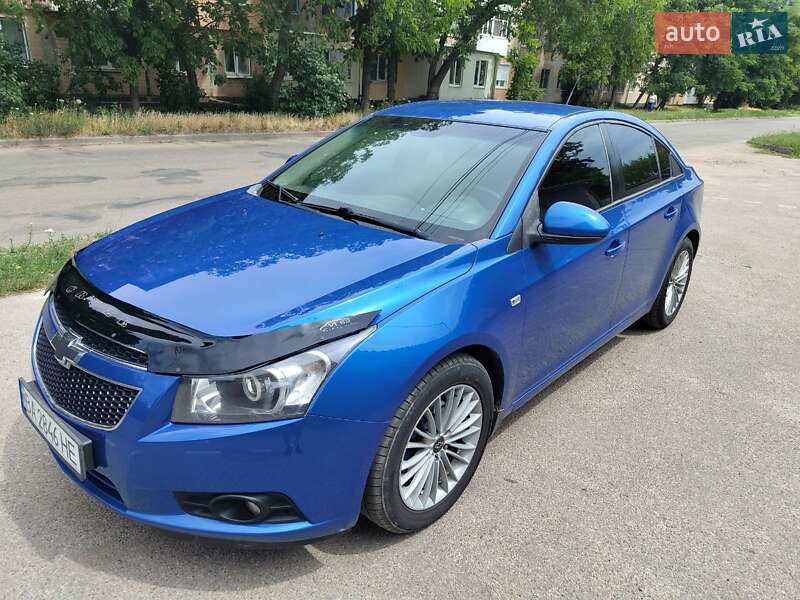 Седан Chevrolet Cruze 2010 в Кропивницком