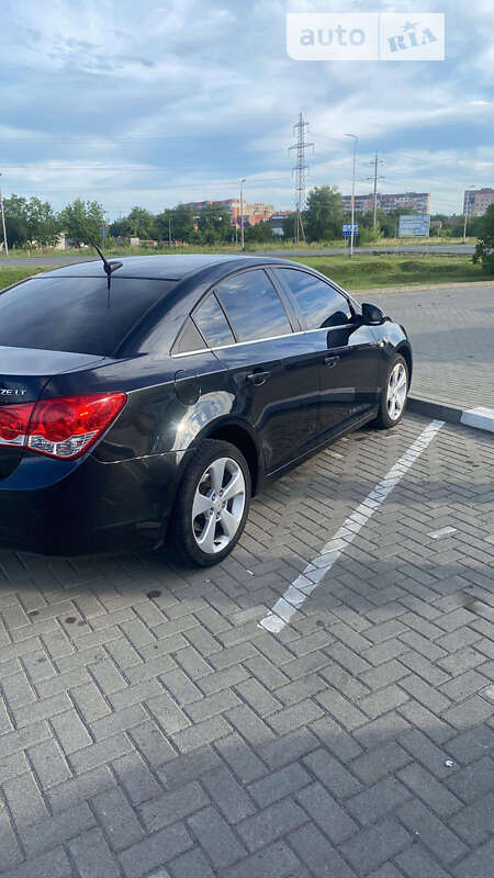 Седан Chevrolet Cruze 2011 в Мукачево