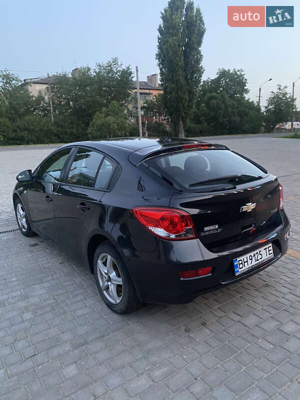 Хэтчбек Chevrolet Cruze 2012 в Раздельной