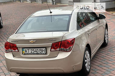 Седан Chevrolet Cruze 2011 в Ивано-Франковске