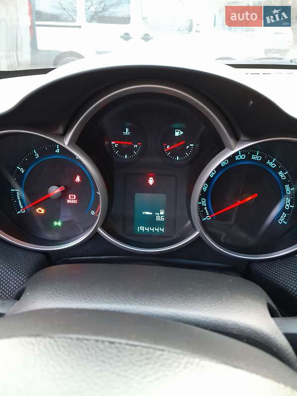 Седан Chevrolet Cruze 2011 в Києві