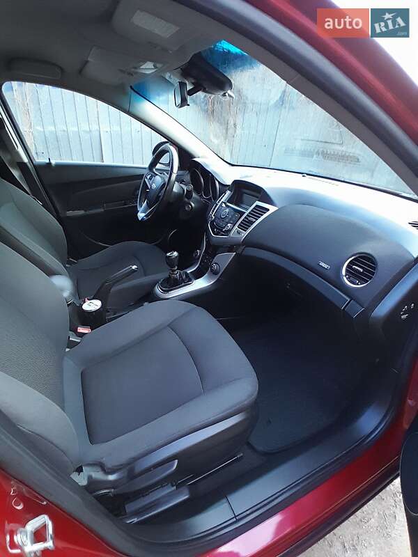 Седан Chevrolet Cruze 2011 в Києві