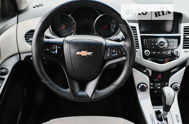 Седан Chevrolet Cruze 2014 в Дубні