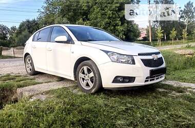 Хэтчбек Chevrolet Cruze 2011 в Черновцах