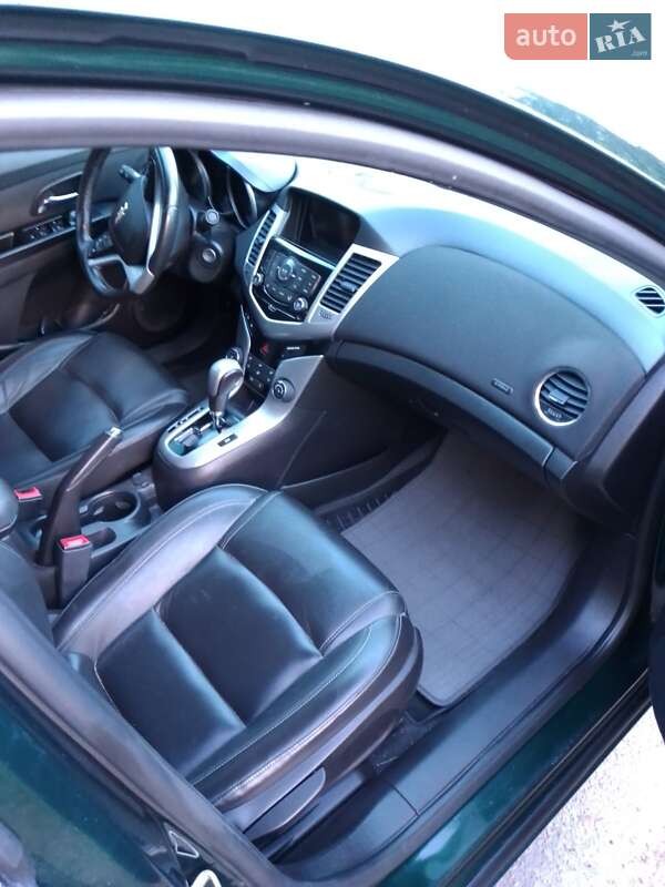 Седан Chevrolet Cruze 2014 в Богуславе