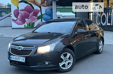 Седан Chevrolet Cruze 2010 в Киеве