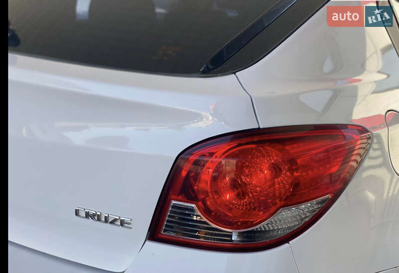 Хетчбек Chevrolet Cruze 2012 в Дніпрі
