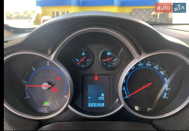 Хетчбек Chevrolet Cruze 2012 в Дніпрі