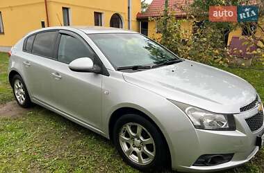 Хэтчбек Chevrolet Cruze 2012 в Львове