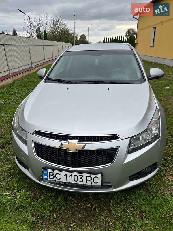 Хэтчбек Chevrolet Cruze 2012 в Львове