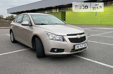 Седан Chevrolet Cruze 2010 в Києві