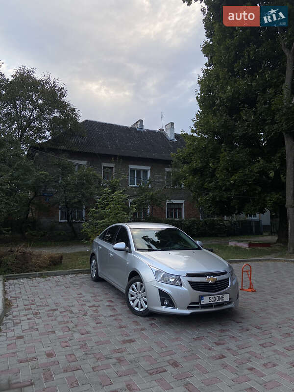Седан Chevrolet Cruze 2012 в Киеве