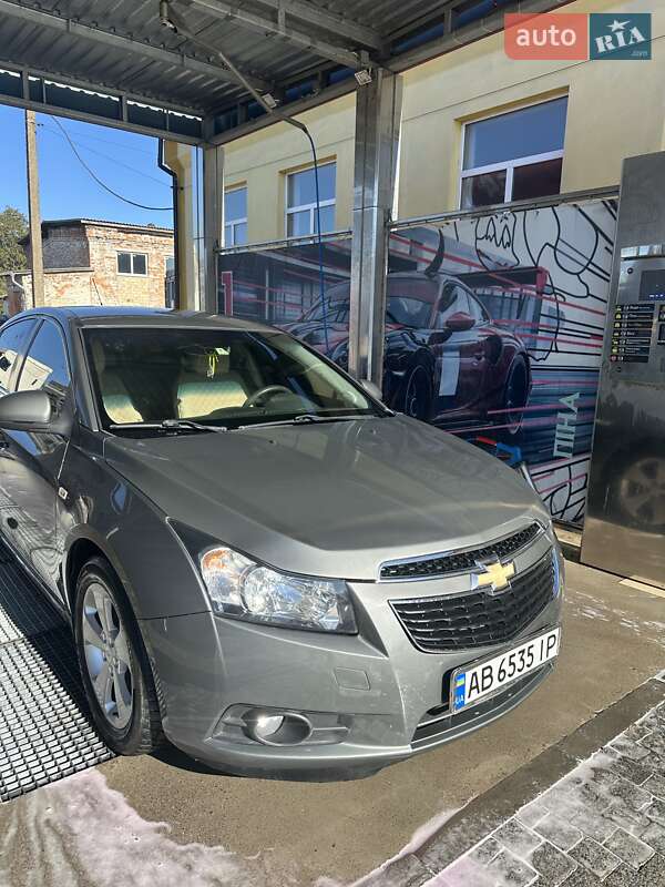 Седан Chevrolet Cruze 2009 в Ильинцах