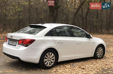 Седан Chevrolet Cruze 2011 в Днепре