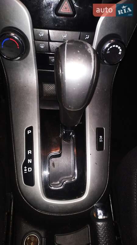 Седан Chevrolet Cruze 2014 в Івано-Франківську