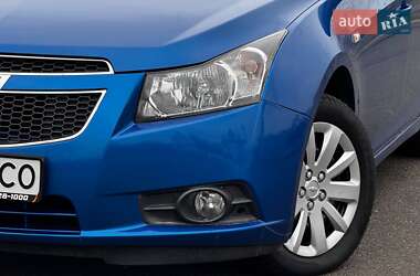 Седан Chevrolet Cruze 2011 в Кривому Розі