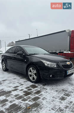 Седан Chevrolet Cruze 2012 в Львове