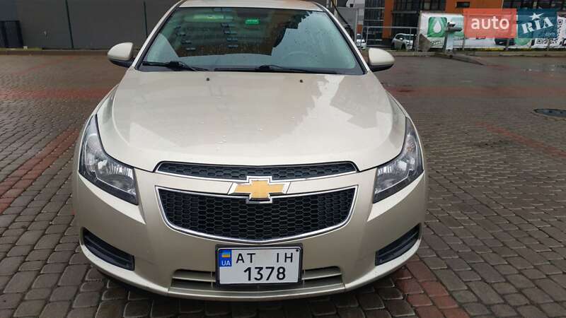 Седан Chevrolet Cruze 2014 в Івано-Франківську