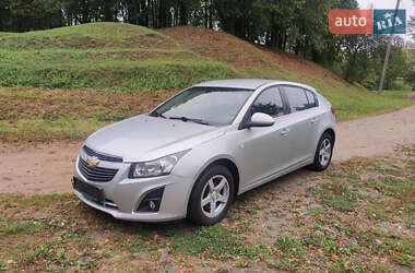 Седан Chevrolet Cruze 2014 в Хмельницькому